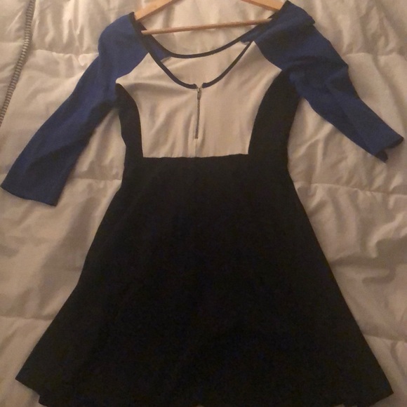 Once Worn: Express Color Block Skater Dress (M) - Picture 2 of 3